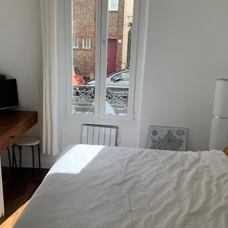Cozy Love Nest In Paris's 14th District Paris